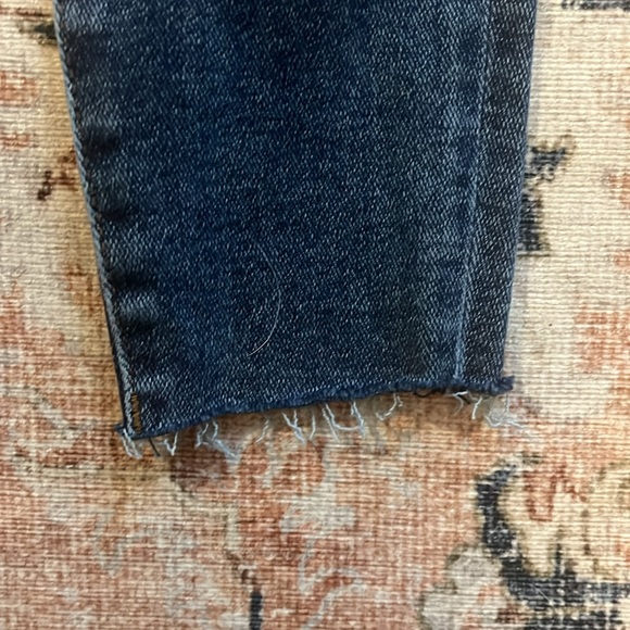 NEVER WORN Kut From The Kloth jeans! Skinny high ride distressed button front. - Picture 8 of 12